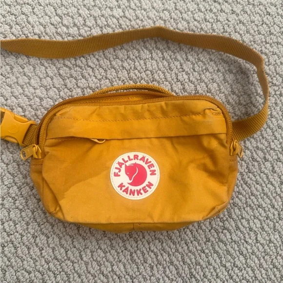 Fjallraven Hip Pack / crossbody bag - Picture 2 of 7